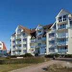 Strandhotel Nr 35 *